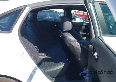 2021 Kia Forte Gt z USA, uszkodzony, nr VIN 3KPF44AC6ME412905